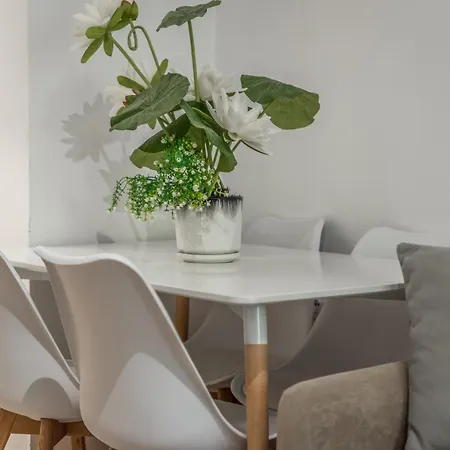 Cozy City Center 100mbs Apartamento Durrës