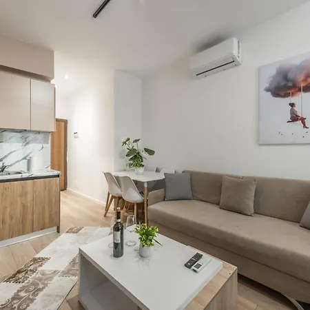 Cozy City Center 100mbs * Durrës