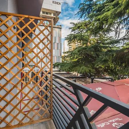 Cozy City Center 100mbs Apartamento