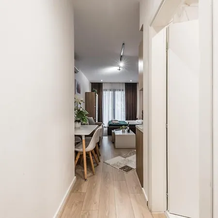 Cozy City Center 100mbs Apartamento Durrës
